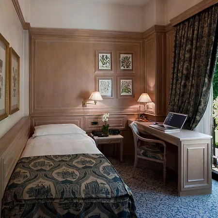 De La - Small Luxury Of The World 4*