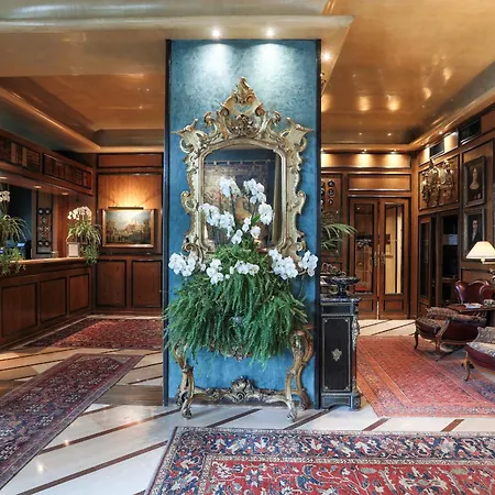 De La - Small Luxury Of The World 4*
