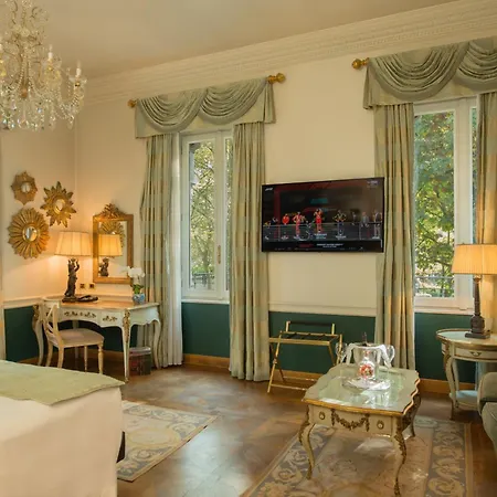 De La - Small Luxury Of The World 4* Monza